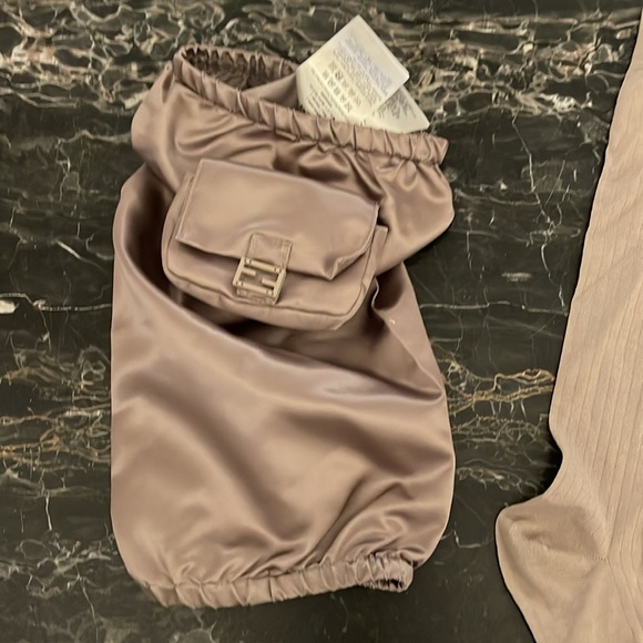 Fendi Nylon Baguette Leg Warmers - Picture 3 of 9